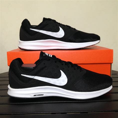 sepatu nike terbaru